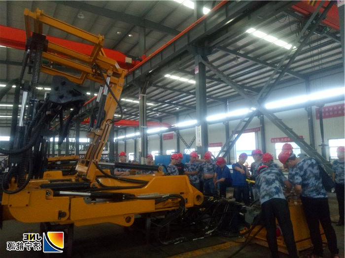 2019年7月22日-25日，集团公司组织掘锚护一体机专题培训3.jpg
