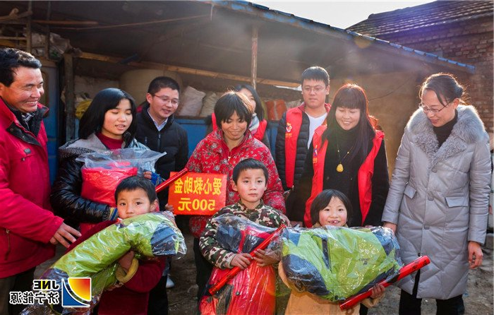 金桥煤矿：不忘初心 与爱同行 “榜样”王海争先进事迹 (2).jpg