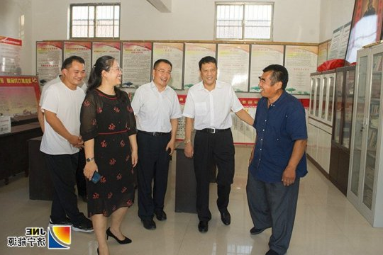 张广宇一行看望慰问集团公司下派乡村振兴服务队队员