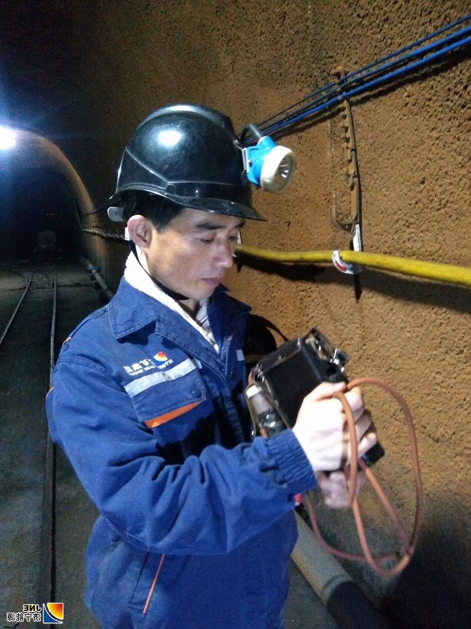 1573440886502051.jpg 周彦昌工作中2(摄影:闫琳琳).jpg