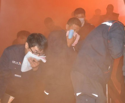 花园煤矿组织消防宣传培训演练活动