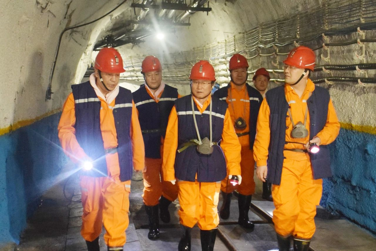 1613878292883912.jpg 田和友到运河煤矿督导检查安全生产工作1.jpg