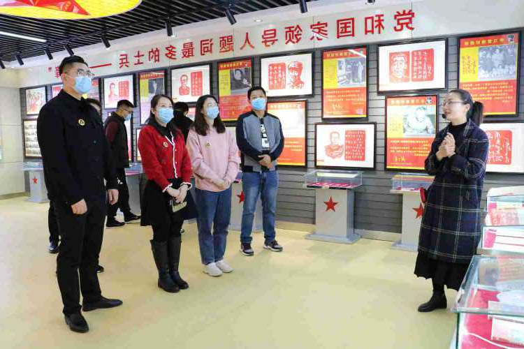 义桥煤矿：传承雷锋精神 义桥煤矿在行动（张洁尘）3.jpg