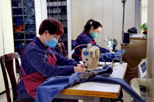 义桥煤矿：女工协管员“衣”心保安全 “针”情促提升