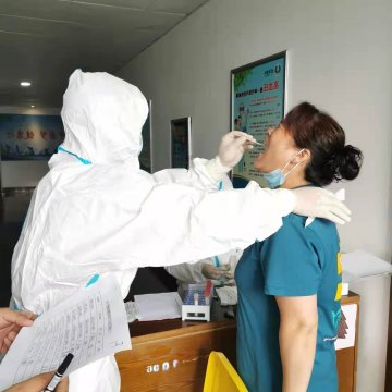 运河煤矿开展特定人群核酸检测 做好职工健康“守门人”