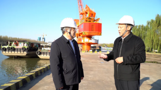 丰家雷到龙拱港调研指导工作