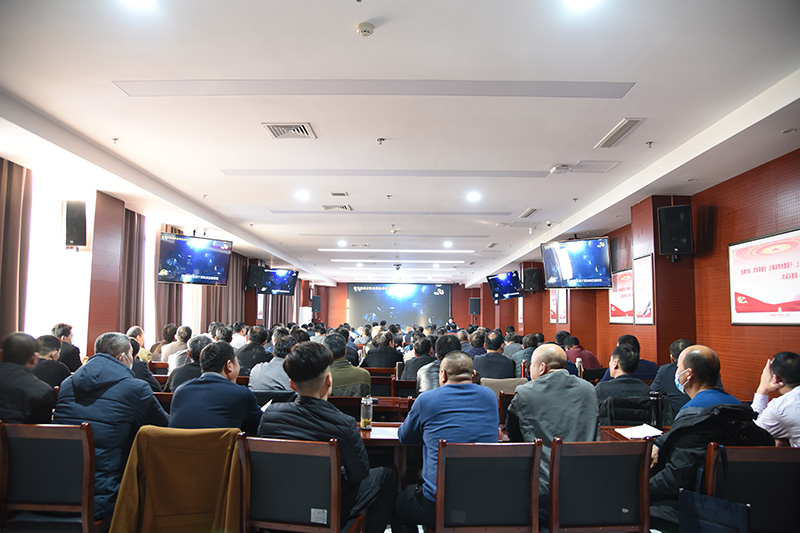 鲲鹏公司：学标准 对标准 落实标准 鲲鹏公司开展机电人.jpg