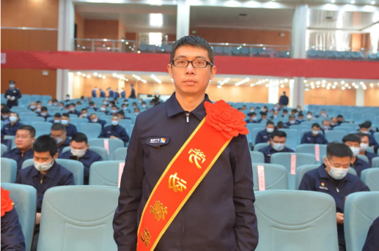 弘扬劳模精神丨用实干与创新砥砺前行—记济宁能源2021年度劳动模范刘甜