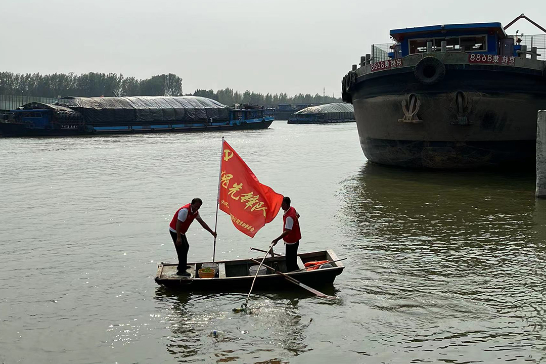 同饮一江水 共护大运河(贺玮).jpg