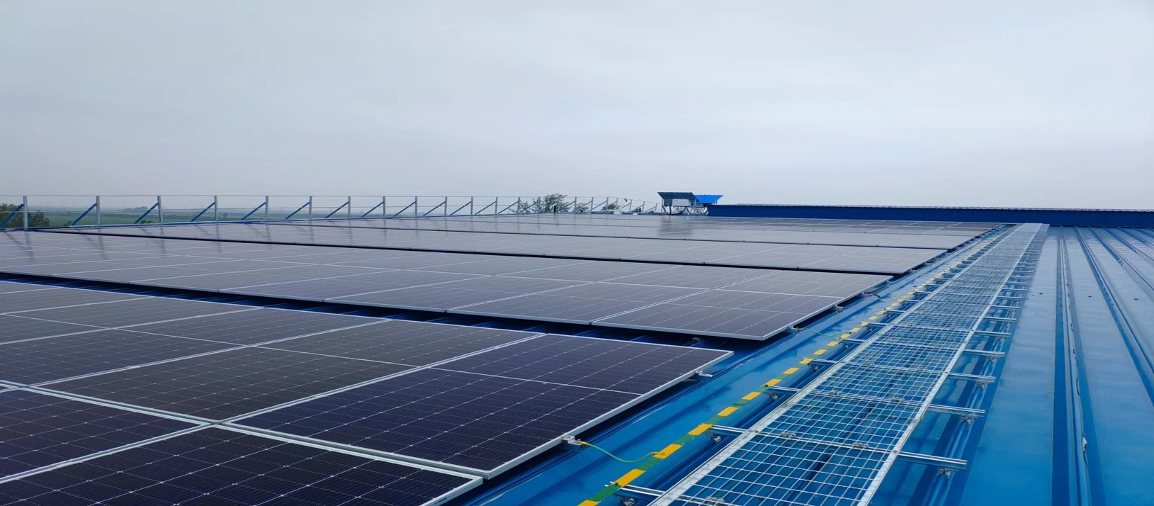 1660211981859384.jpg 节能减排|太平港光伏发电项目并网发电 年节电30万度(邵伟章).jpg