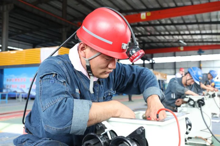 比学赶超！运河煤矿技能人才亮出“金刚钻”，赛出精气神