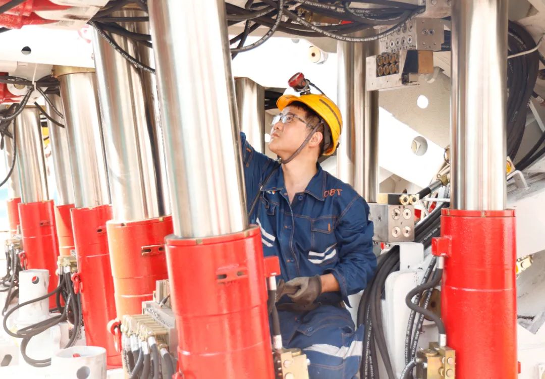 1696638583145146.jpg 640 (1).jpg