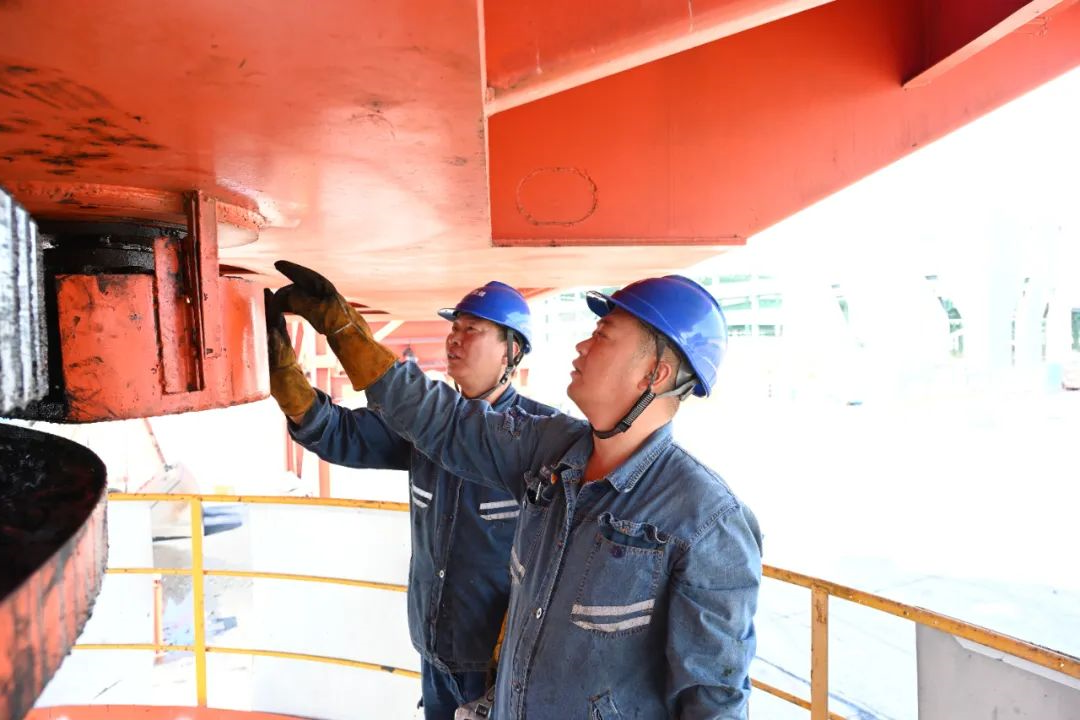 1696897179621206.jpg 640 (4).jpg