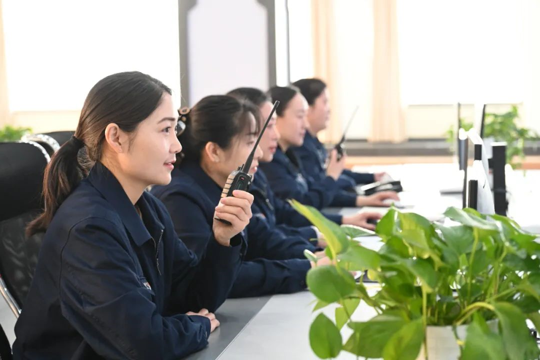 1696897194103938.jpg 640 (5).jpg