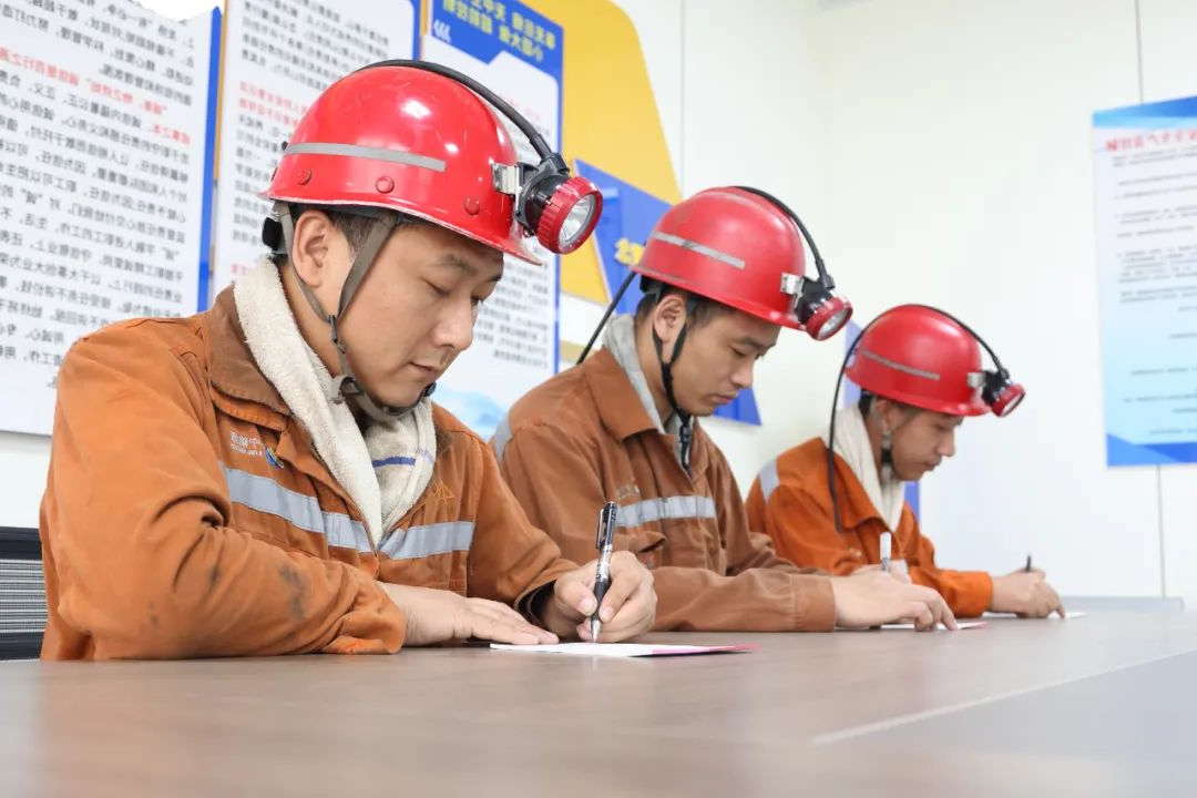 1697280337122997.jpg 640 (4).jpg