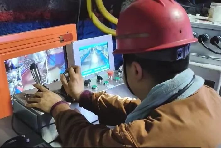 1704957642585619.jpg 640444.jpg