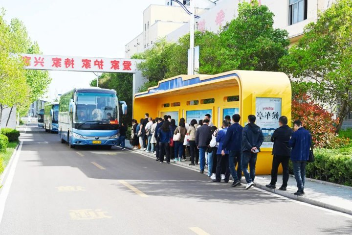 霄云煤矿多措并举促米乐“落地生根”