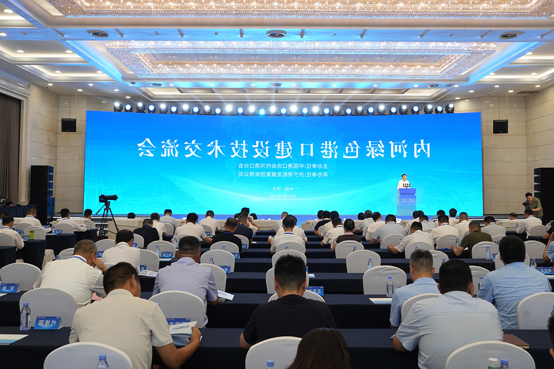 1754447590119619.jpg 305e49f79b69616c17200611752e4c3.jpg