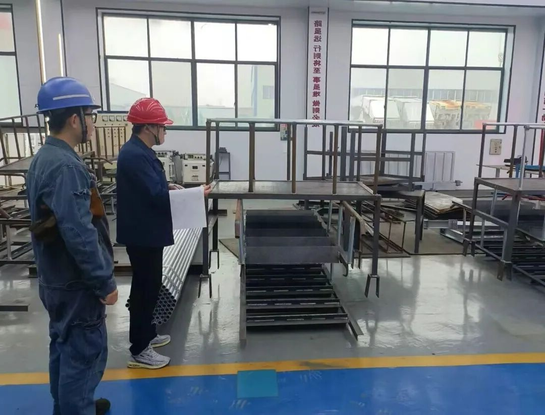 1760921227358282.jpg 02.jpg